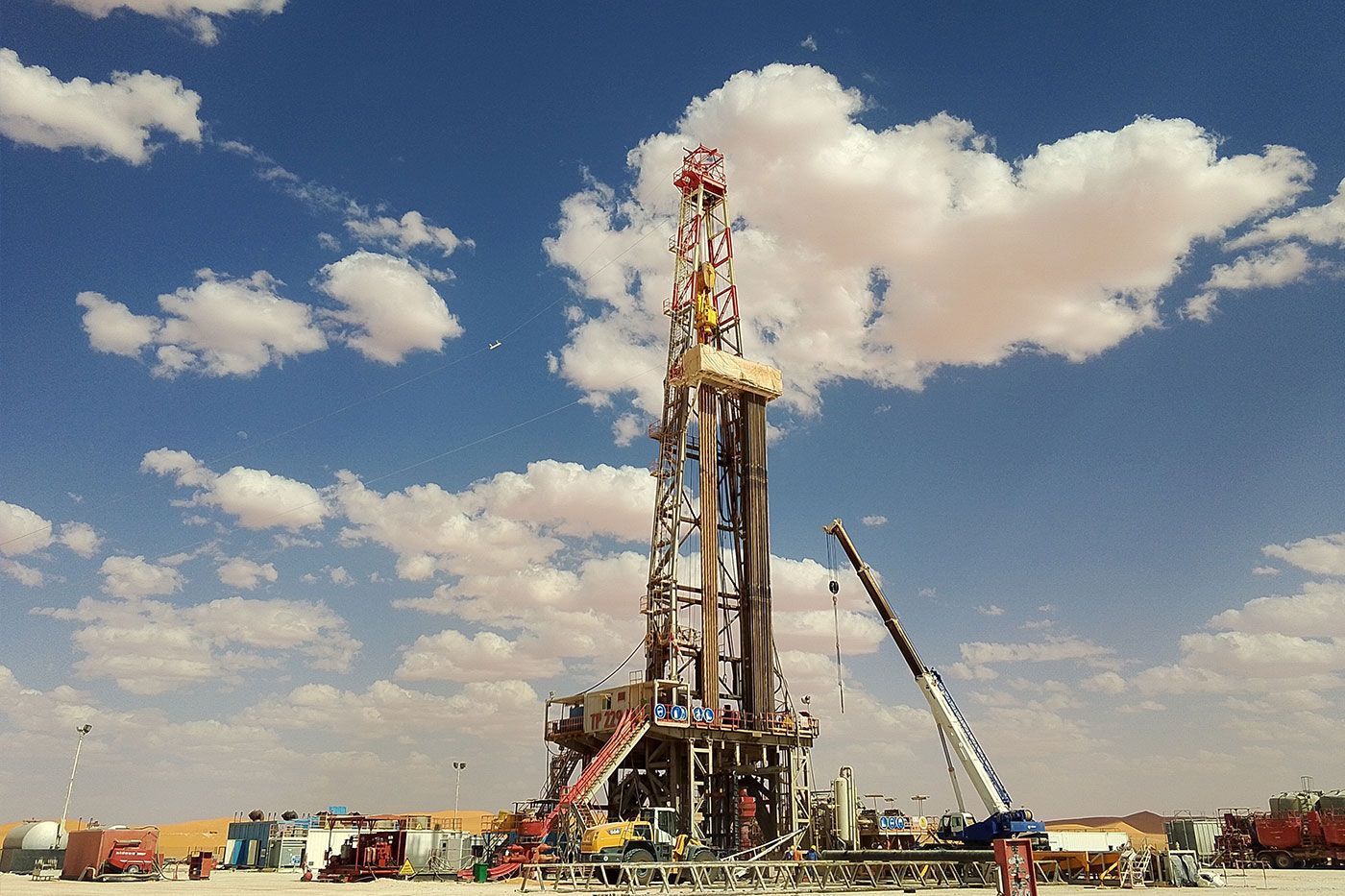 Delta Oil Tools Oil Rig Well
