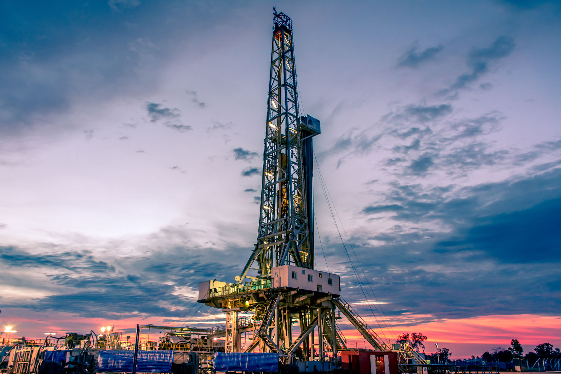 Delta Oil Tools Oil Rig Well