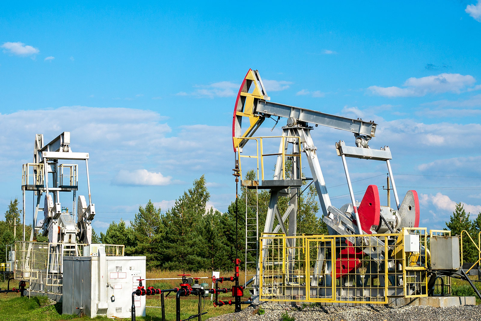 Delta Oil Tools Oil Rig Well